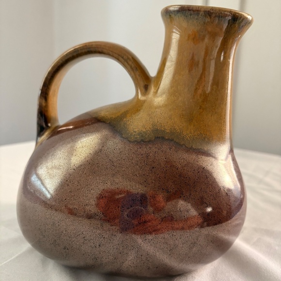 Pigeon River Pottery - Tommy Bullen Signed Ceramic Handled Carafe/Pitcher - Picture 4 of 8